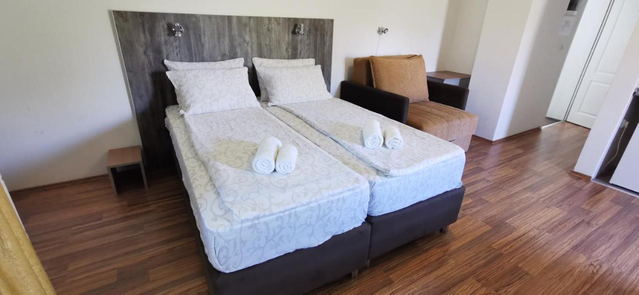 Apartments Banjica Соко Баня Екстериор снимка