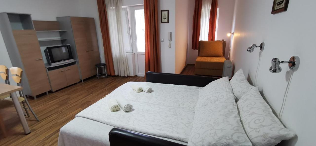 Apartments Banjica Соко Баня Екстериор снимка