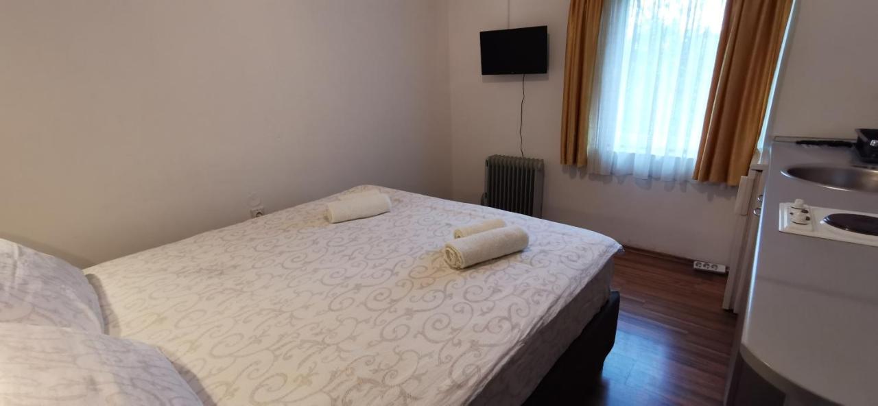 Apartments Banjica Соко Баня Екстериор снимка