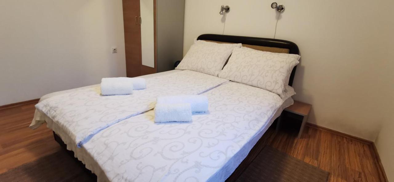 Apartments Banjica Соко Баня Екстериор снимка
