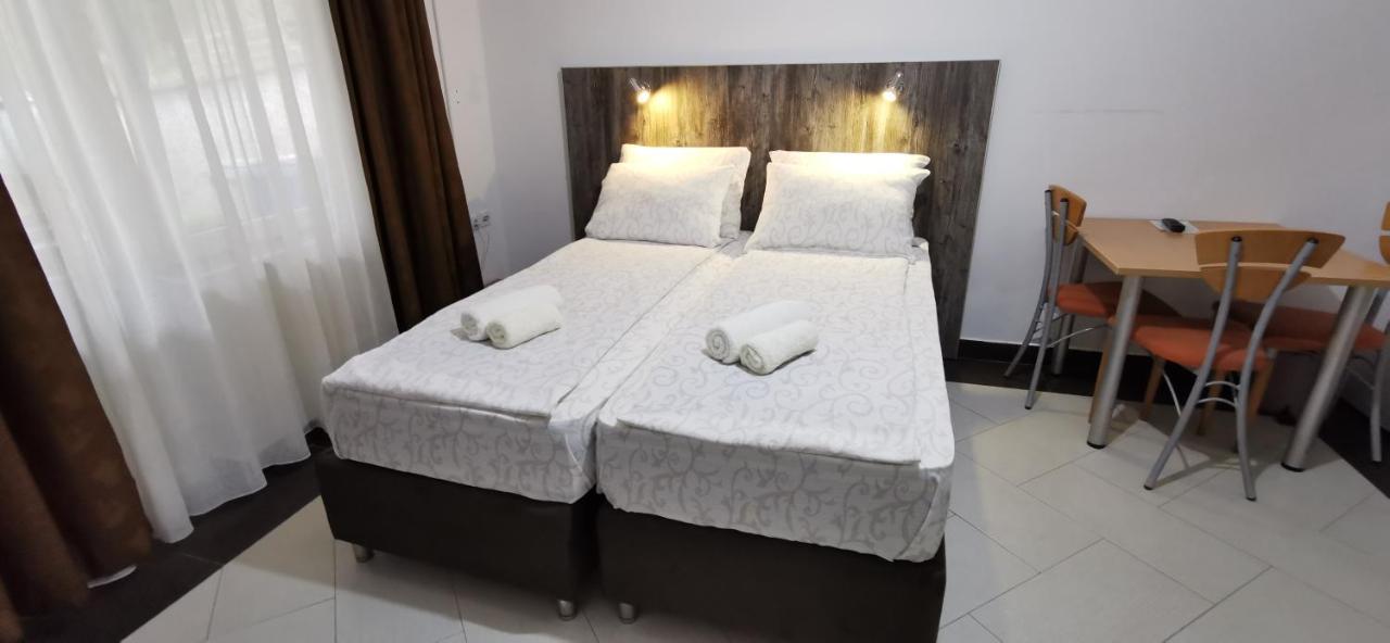 Apartments Banjica Соко Баня Екстериор снимка