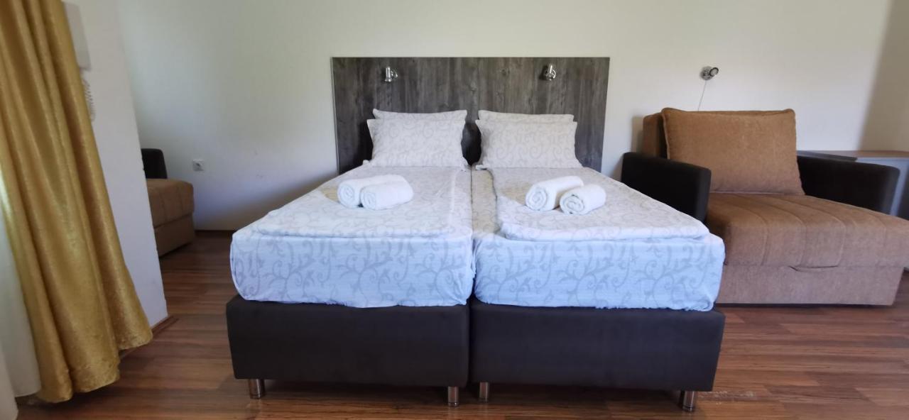 Apartments Banjica Соко Баня Екстериор снимка