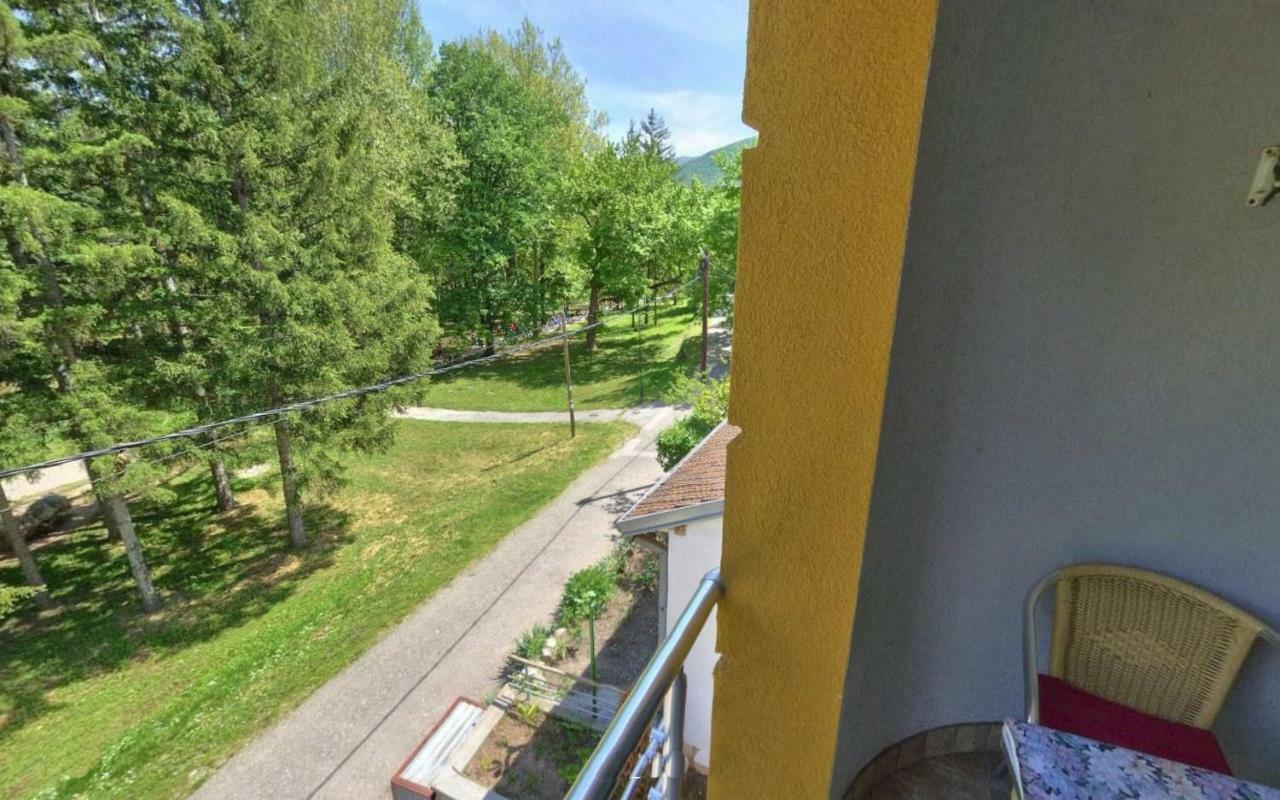 Apartments Banjica Соко Баня Екстериор снимка