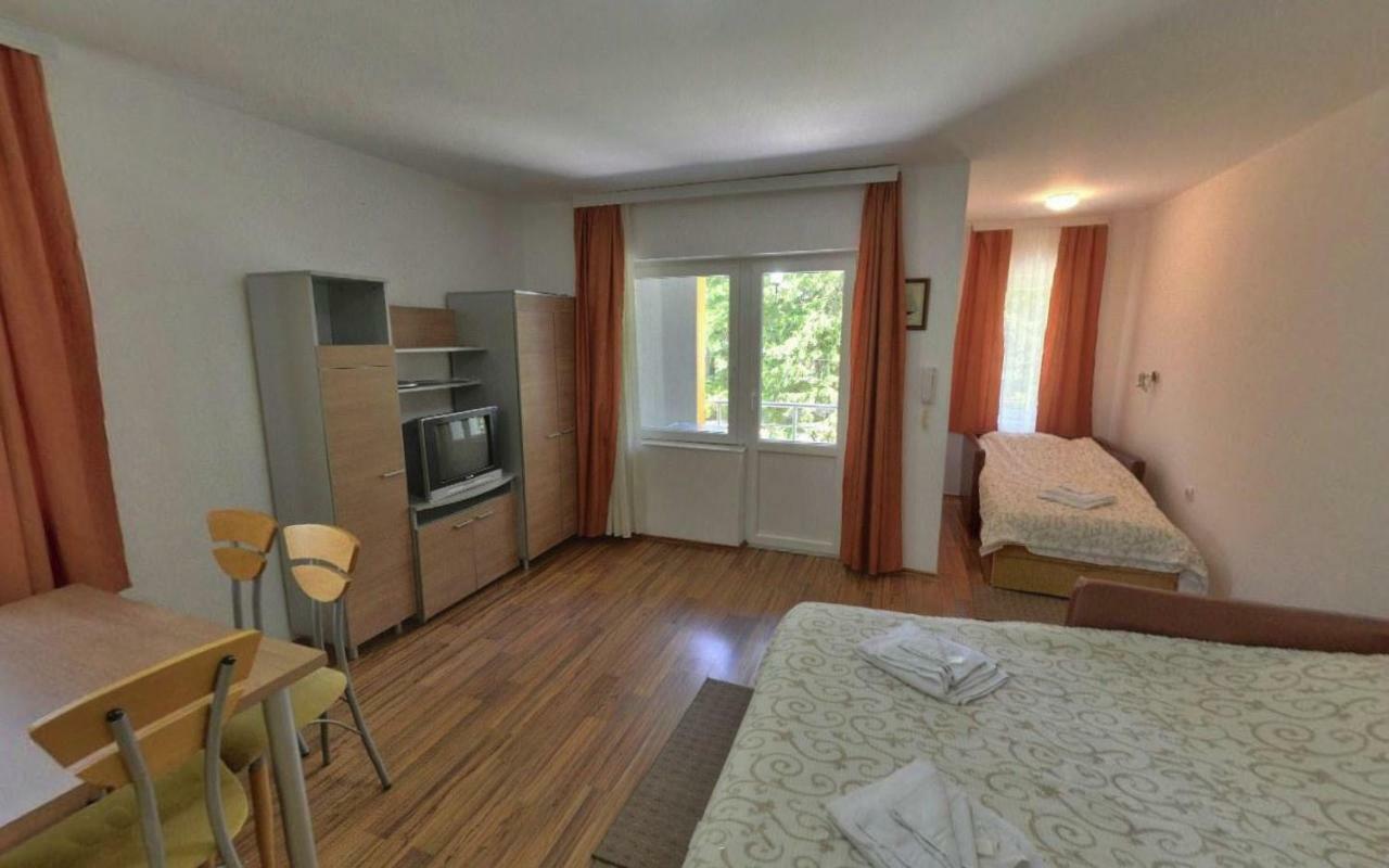 Apartments Banjica Соко Баня Екстериор снимка